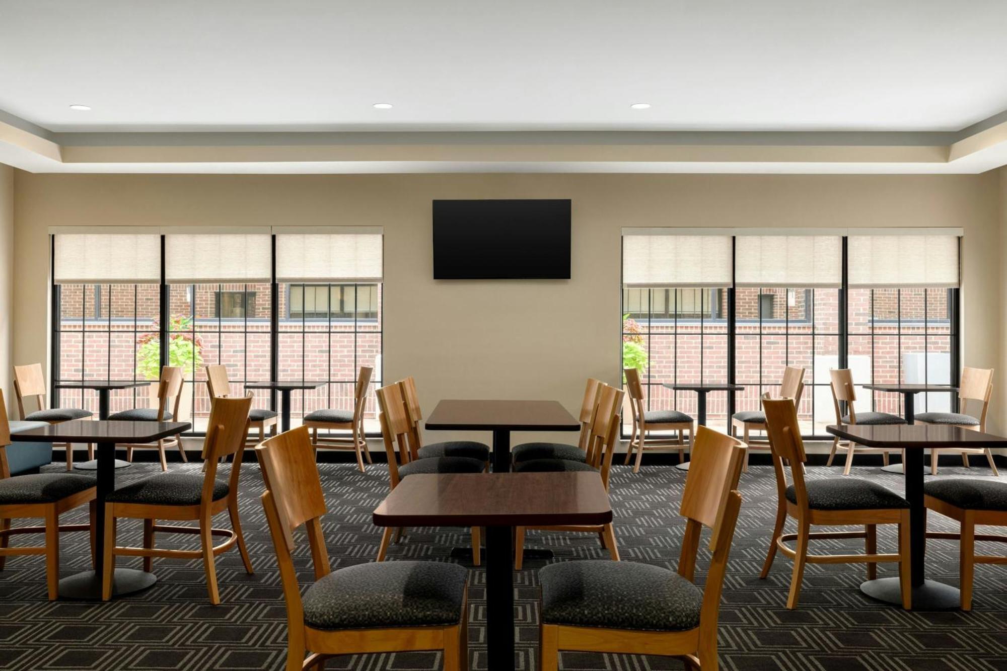 Towneplace Suites By Marriott Williamsport Esterno foto